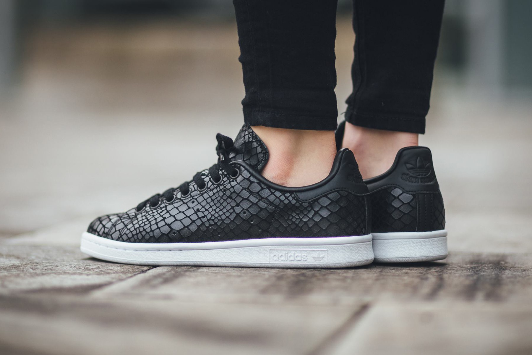 stan smith croco noir